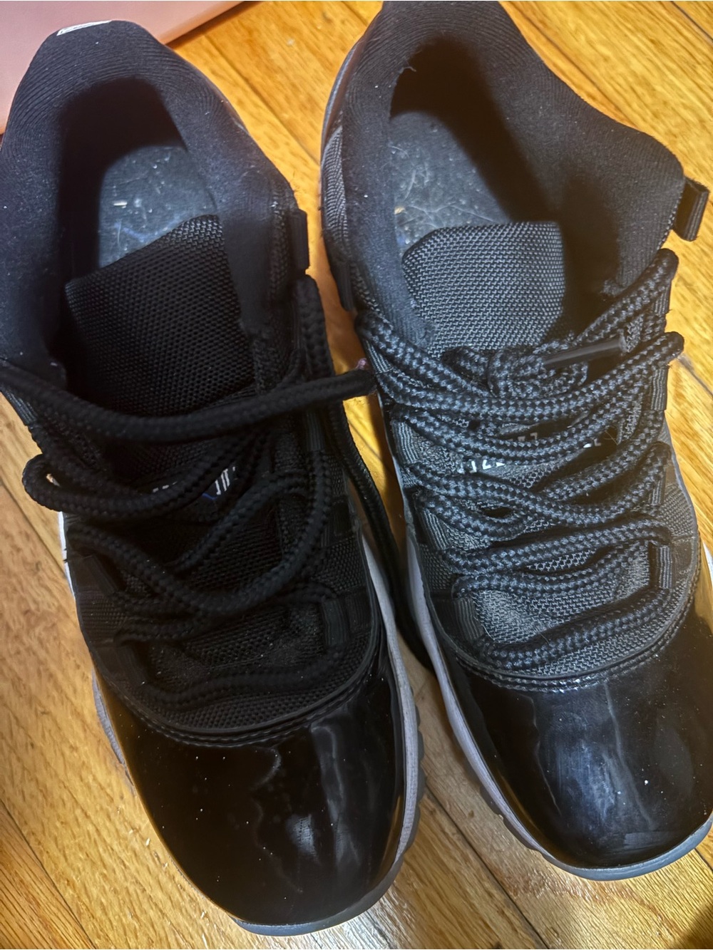 Jordan 11 low space jam Kids Black and White High-Top Sneakers